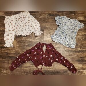 Set Of 3 Medium Floral Tops.